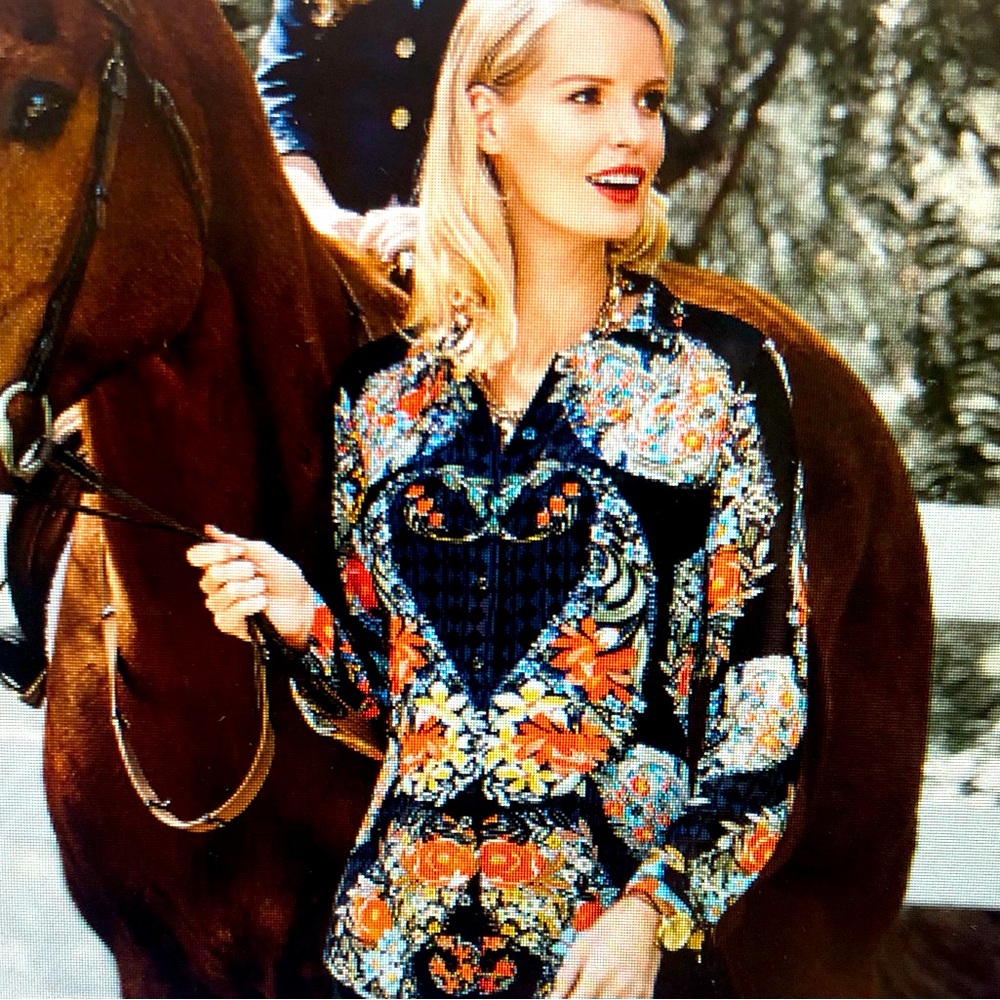 CABI AMOUR SHEER FLORAL BLOUSE IN SIZE SMALL